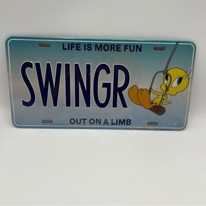 VINTAGE 2000‎ Warner Bros Tweety SWINGR License Plate Life Is More Fun